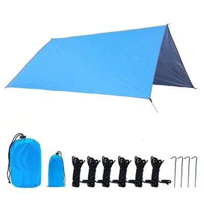 Tenda da campeggio in poliestere con rivestimento argento e struttura a pelle singola