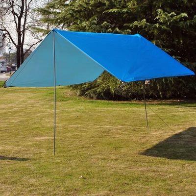 Tenda da campeggio in poliestere rivestita d'argento per la protezione contro la pioggia all'aperto e l'ombra solare