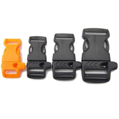 15mm Curve Side Release Paracord Whistle Buckle in confezione Dimensione 3.00cm * 2.00cm * 0.50cm