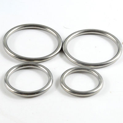 Anello rotondo saldato da 30 mm in acciaio inossidabile Anello metallico O con pacchetto di peso lordo 0,024 kg